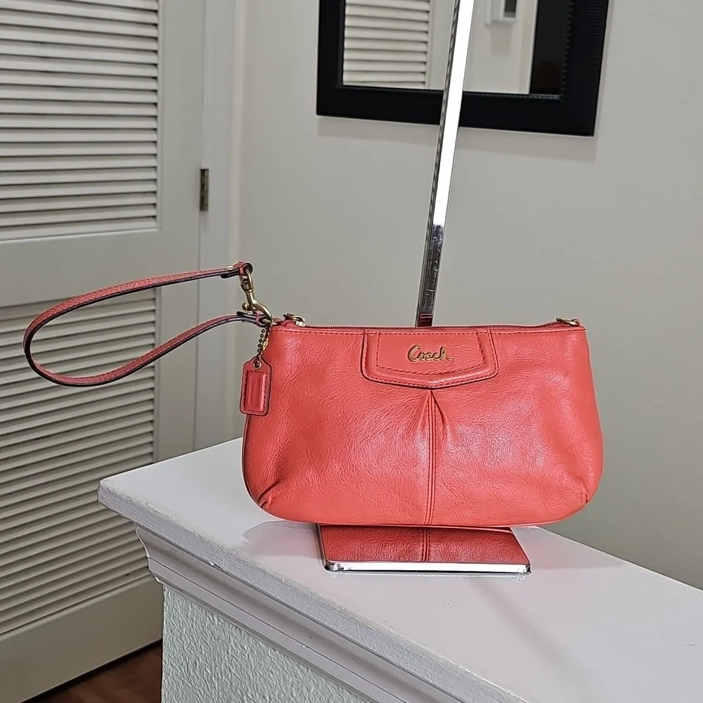 Coach Orange Smooth Leather Pleated Mini Bag/Convertible Wristlet EUC - Picture 12 of 16